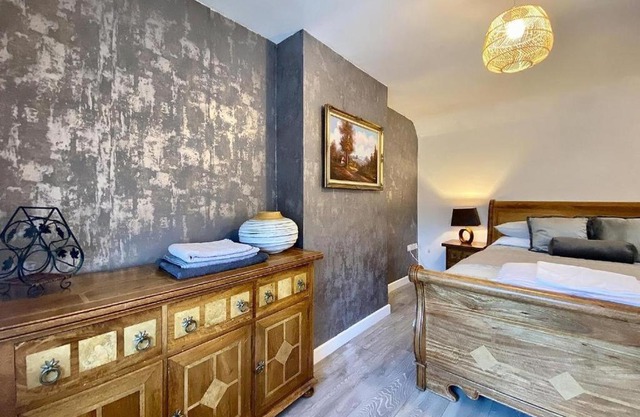 House 1905 - Self Catering Serviced Apartment