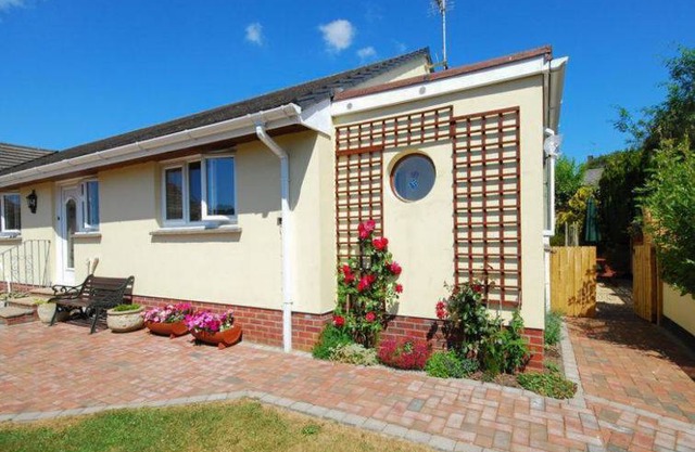 House ∙ 2 bedrooms ∙ 4 guests