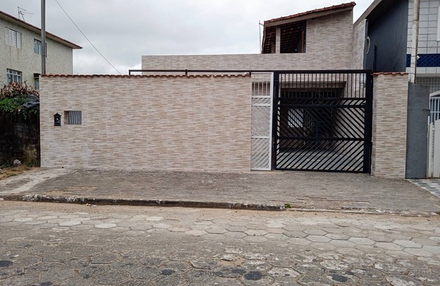 HOUSE 3 DORM, 2 BATHROOMS, BBQ, WIFI, 60M FROM THE BEACH, BAL. MARACANÃ, PGDE
