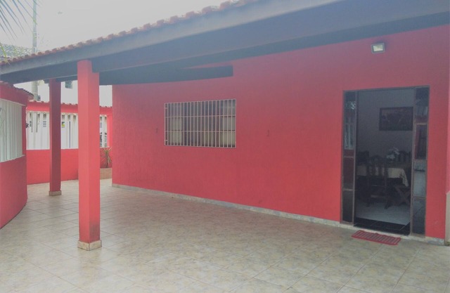 HOUSE 4 SLEEPS, 3 BATHROOMS, BBQ, WIFI, 120M FROM THE BEACH. BAL. MARACANÃ, PGDE