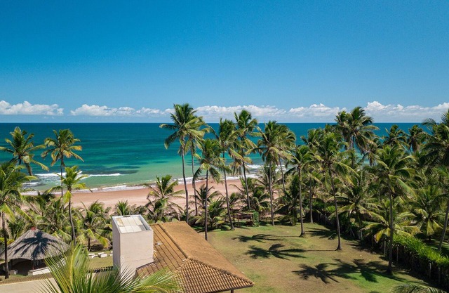 House and Chalets - Luxury Condominium - Seafront