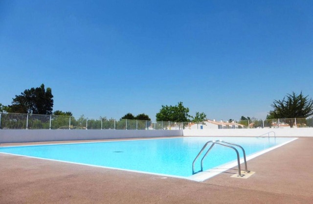 House Bretignolles-sur-Mer with swimming pool in Vendée close to the sea