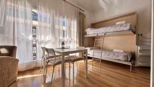 HOUSE ESTUDiO FAMiLiAR 6 PAX WIFI