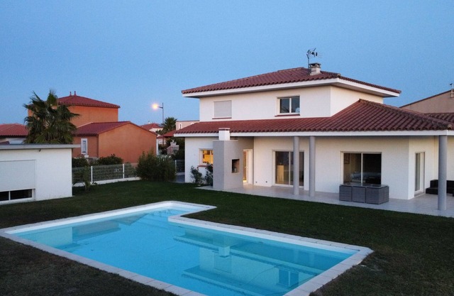 House for rent - breathtaking view of the Catalan mountains