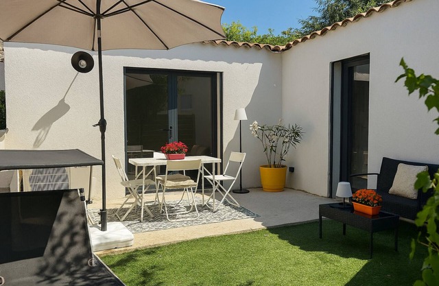 House Garden Pool – The Cherry Tree