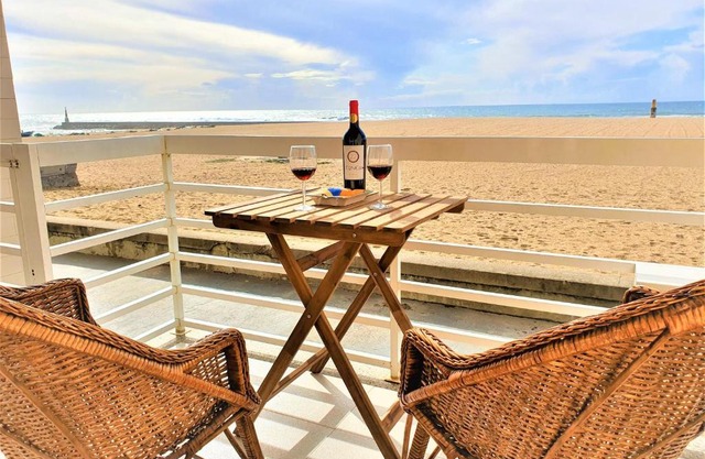 House in beach- Oporto