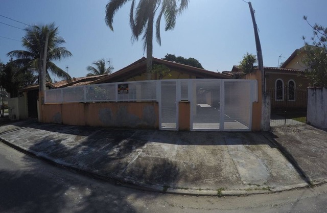 House in Caraguá with pool and barbecue