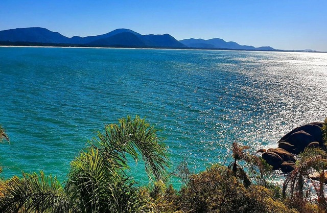 HOUSE IN CECO OF CROWNES WITH FULL LEISURE AREA. POOL AND BARBECUE