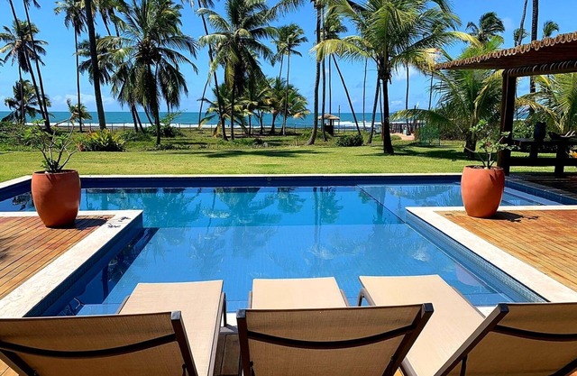 House in front of the sea in Praia do Forte