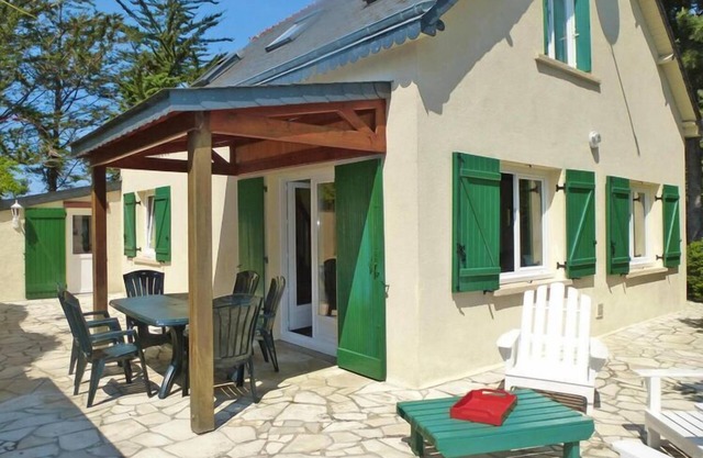 House in Hillion near GR 34 Coastal Path