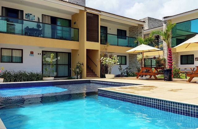 House in Maria Farinha. Small family condominium, 5 min from Veneza Water Park