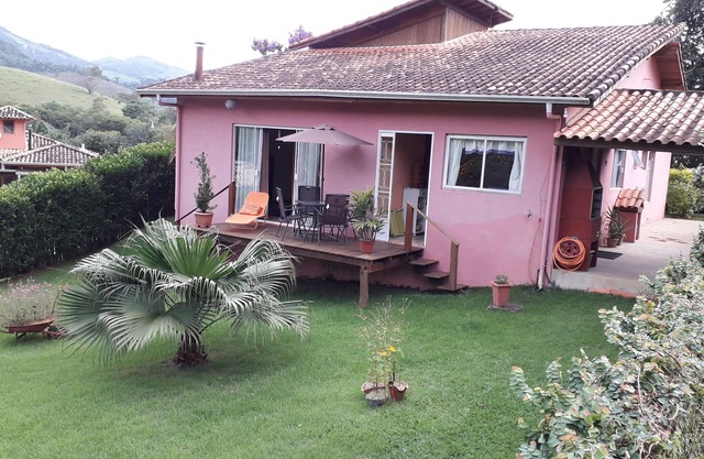 House in SFX with beautiful view and river in the backyard