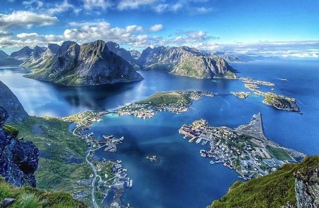 House in the heart of Lofoten with spectacular view