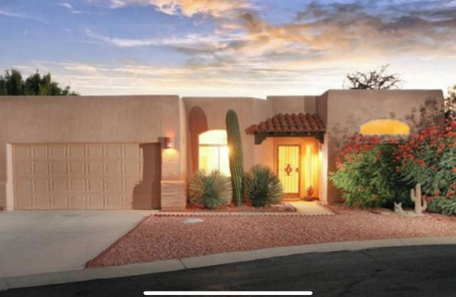 House in the villages gated community in one of the safest city’s Oro valley