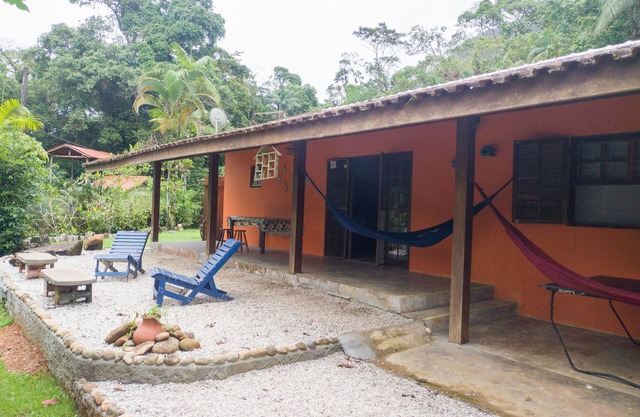 House in Ubatuba. Nature and quiet next to the Felix beach. Ideal for families