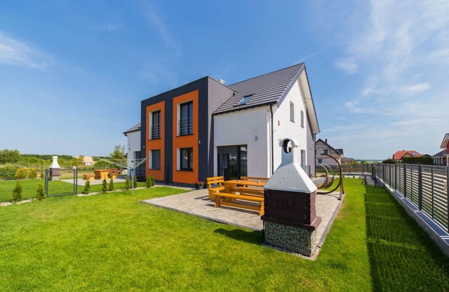 House KATAMARAN Baltic Sea Sea view Garden Terrace Barbecue W-Lan Playground Fishing