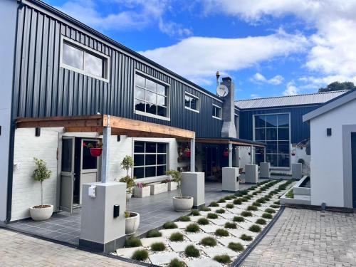 House King Fischer Close