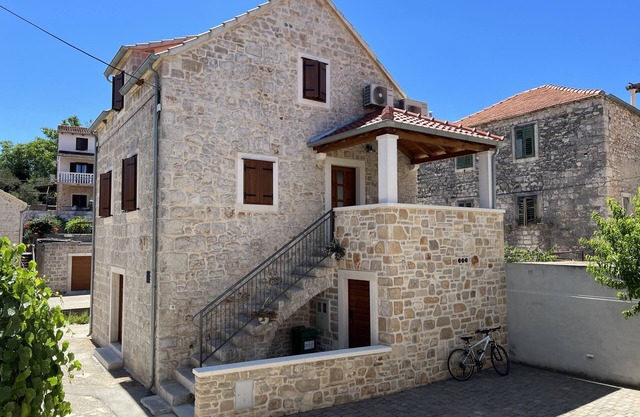 House Morko (11852-K1) - Vrboska - island Hvar