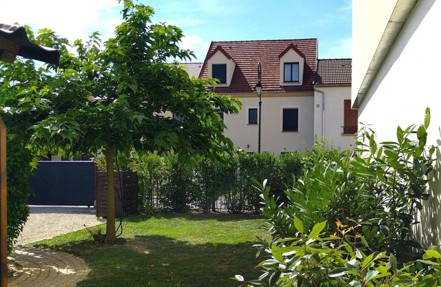 House near a wood in Clamart
