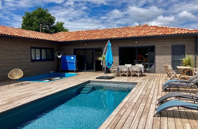 House near Hossegor with swimming pool