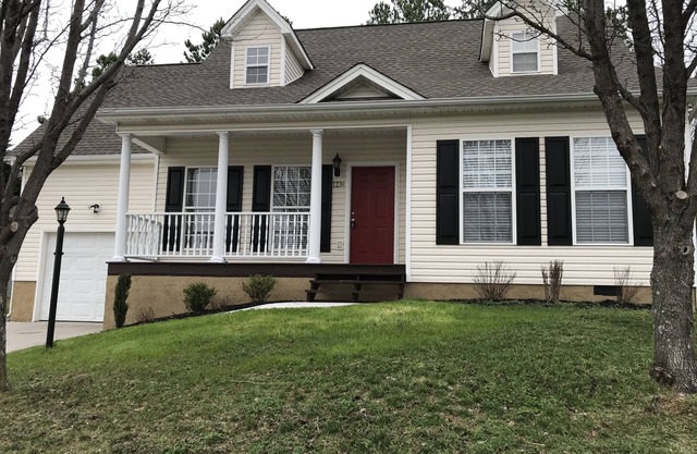 House near Lee University