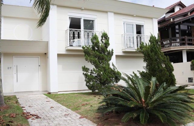 House of 05 suites, excellent leisure area and unbeatable location!