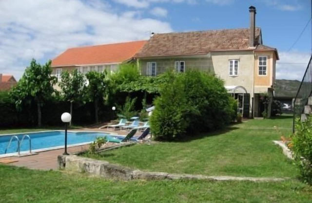 House of Anceu for 8 people