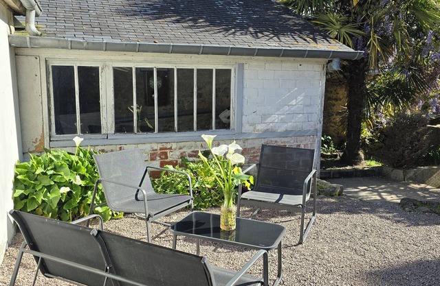 House of character in the heart of Plancoët. near the beaches. Wifi ANCV