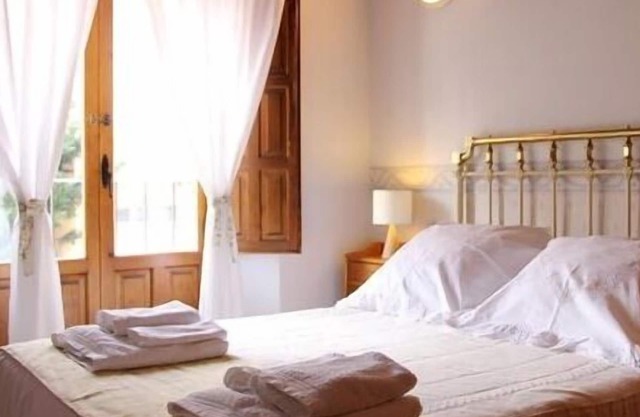 House of the Soria River for 7/8 people. Rustic House of the River in Soria Capital.