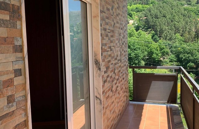 House overlooking the valley in a quiet area