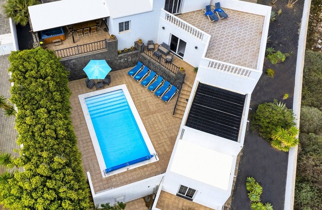 House Paradise View - Private Pool, Jacuzzi, Air-con and BBQ By Lanzarote Vacation Homes