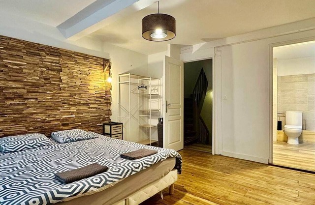 House-Private Bathroom