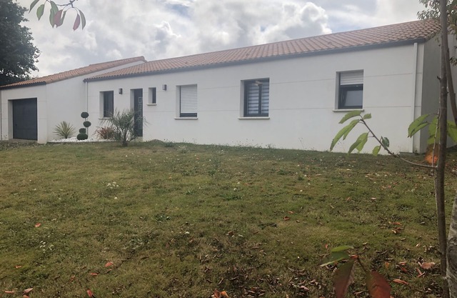 House sleeps 7