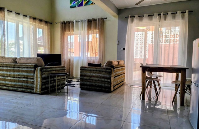 House Sleeps6-Bbq-Balcony-ScenicMountainView