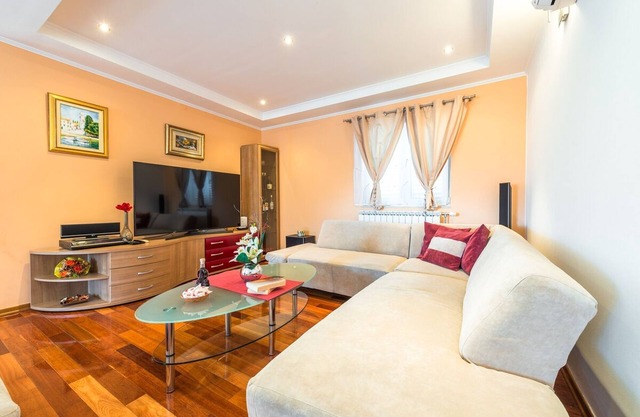 House Sunset (99931-K1) - Konavle