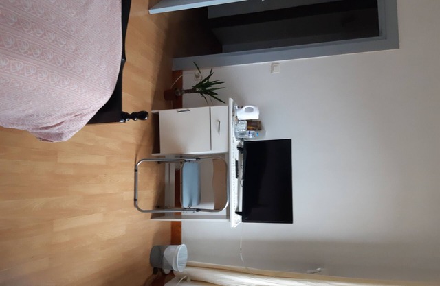 house to share 15 minute walk from downtown Troyes.