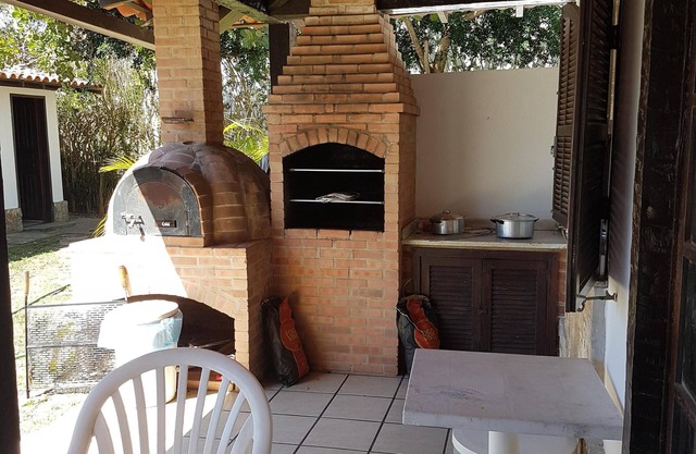 House two blocks from the beach in condominium, 5 bedrooms, Manguinhos, Buzios.