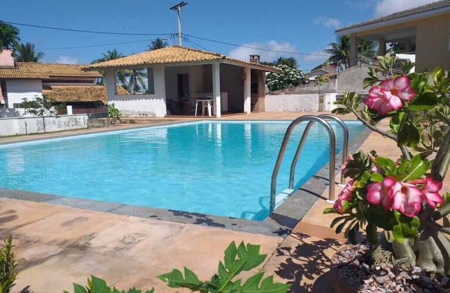 House Vilas do Atlântico, 3 bedrooms, near the beach