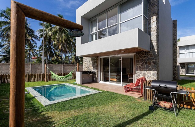 House with pool and barbecue in Milagres