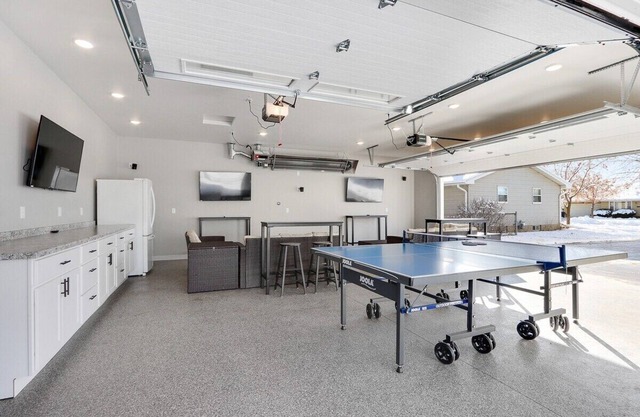 House w/Finished Garage walk to Lambeau/Bars/Resch