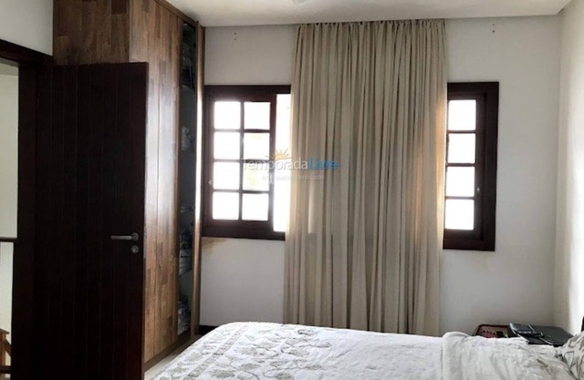 House with 6 bedrooms close to the beach - Praia do Forte