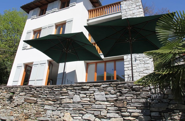 House with a fantastic view of Lake Maggiore