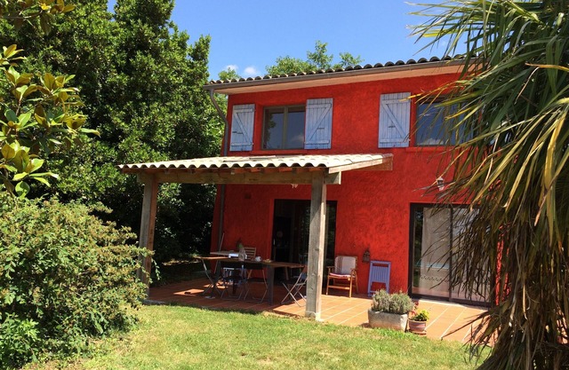 house with swimming pool on the Lauragais hills.
