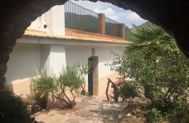 House with garden and great views
