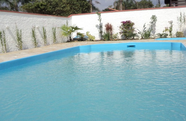 HOUSE WITH POOL 3 BEDROOMS AIR CONDITIONING - WI-FI - 16 PEOPLE