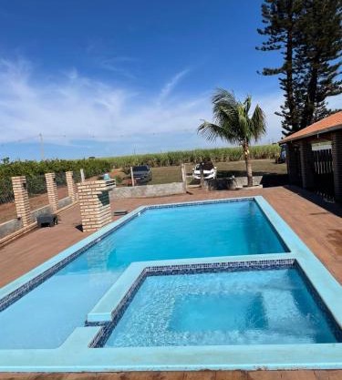 House with pool and great location