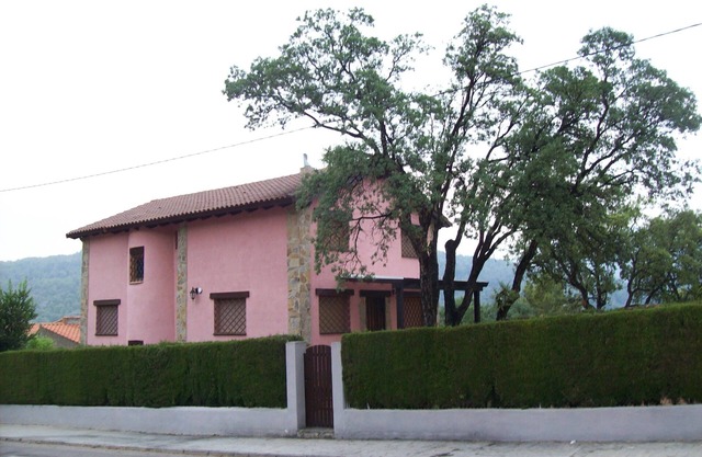 House with pool, near the sea in the mountains, Serra Espada natural park