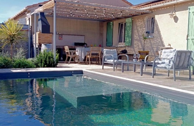 House with swimming pool - Nommée l'Entre deux