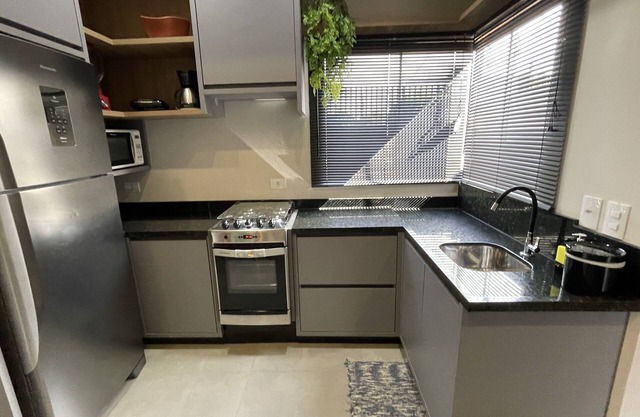 House with swimming pool and barbecue in central Foz.