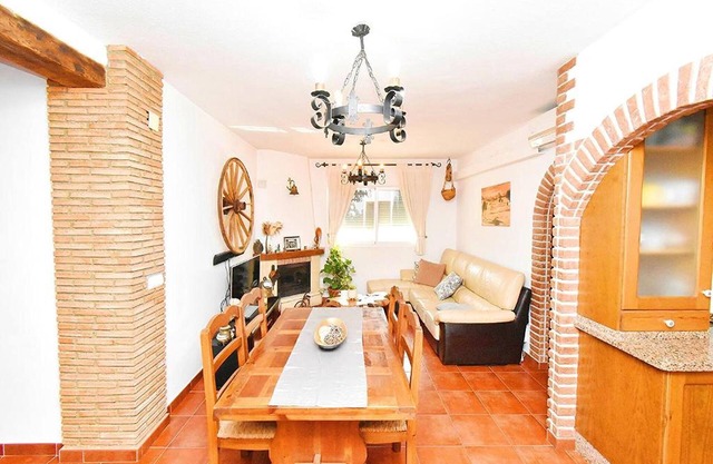House with terrace and parking near the beaches